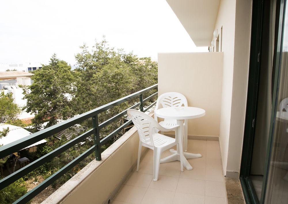 Hostal Rosales Es Pujols Kültér fotó