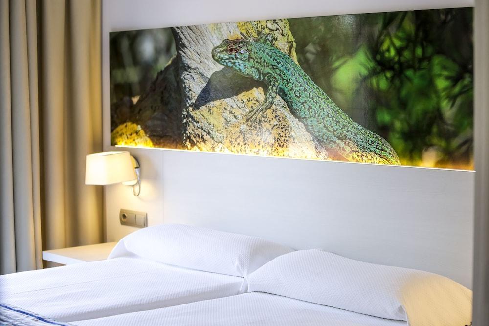 Hostal Rosales Es Pujols Kültér fotó