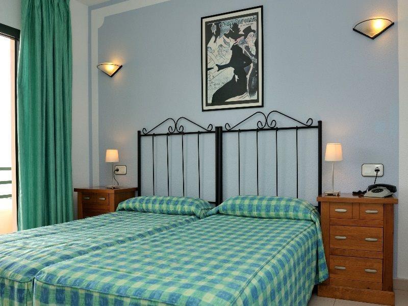 Hostal Rosales Es Pujols Kültér fotó