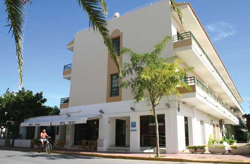 Hostal Rosales Es Pujols Kültér fotó